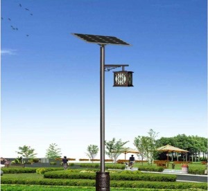 农村太阳能路灯多少钱一个